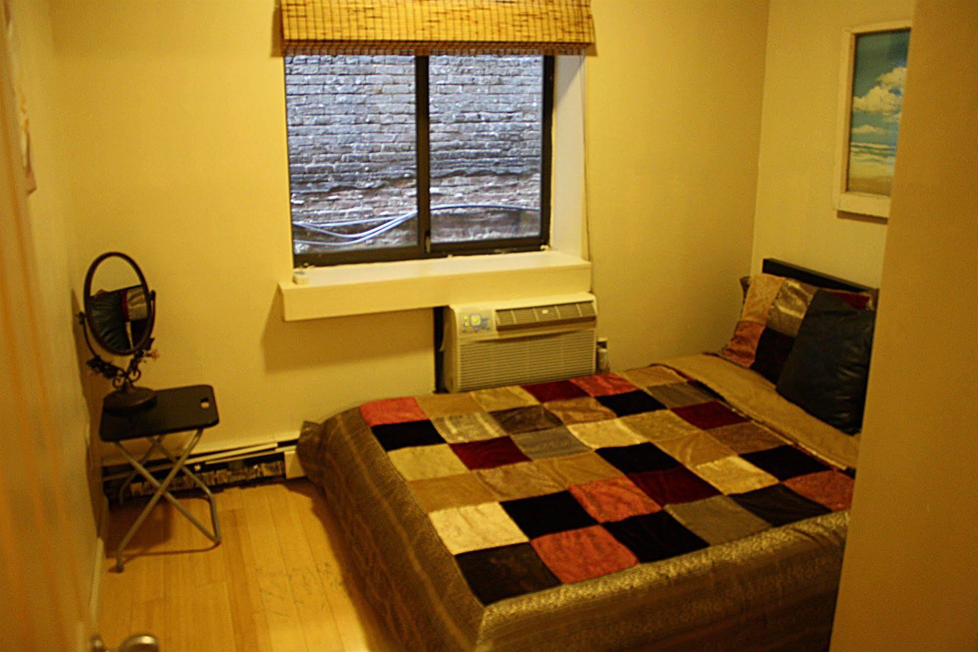 Serene Homes E25 New York Luaran gambar